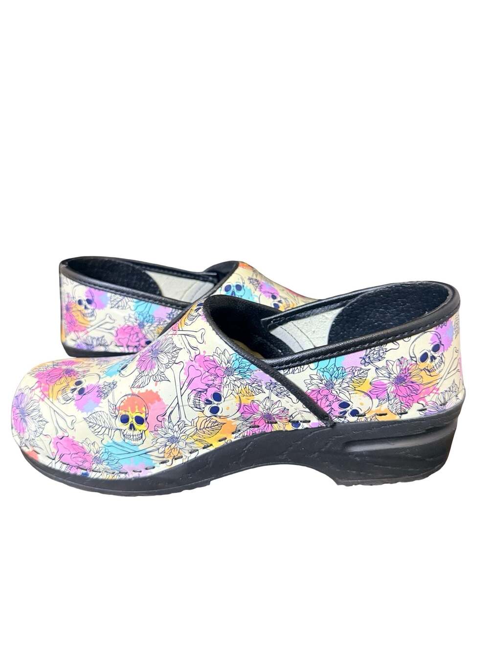 Bjork Swedish Comfort Professional Bonita Skull Floral Clogs 38 EU / 7 US - Picture 2 of 6